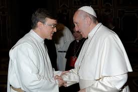 Padre Andrzej durante o encontro com o Papa Francisco
