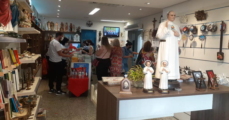 Conheça a Loja do Padre Eustáquio em Belo Horizonte