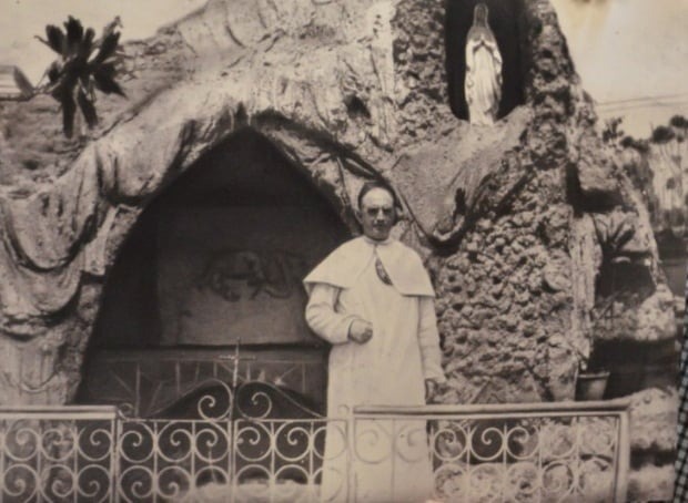 Padre Eustáquio e o mês de maio